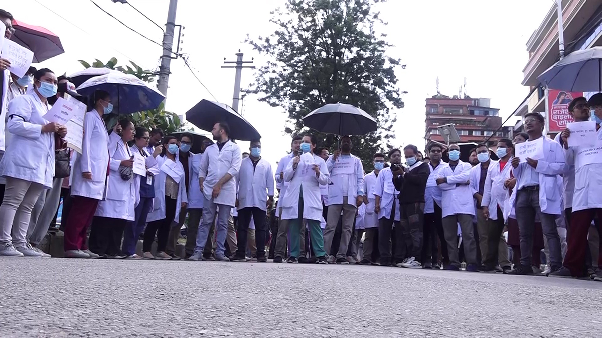 doctor andolan jari - frame at 0m58s चनचचनजच1695801401.jpg